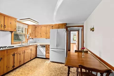 Kitchen - 3 Rayfield Rd, Marshfield, MA 02050 photo 2 of 2
