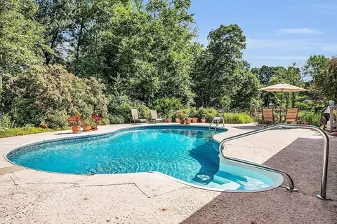 2 Lakewood Rd, Windham, NH 03087 photo 4