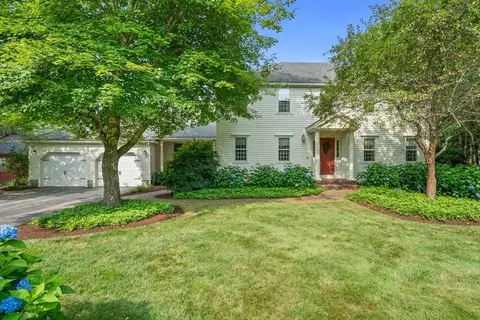 153 South St, East Bridgewater, MA 02333