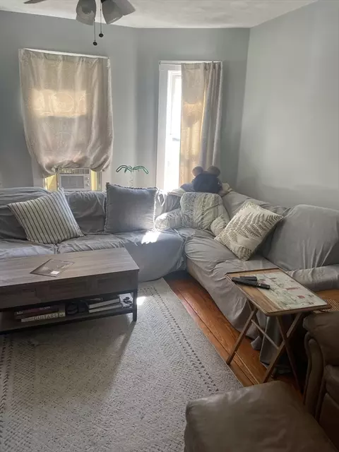 425 Ferry St, Everett, MA 02149 photo 3