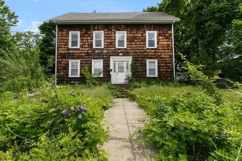 204 Elliott St, Danvers, MA 01923