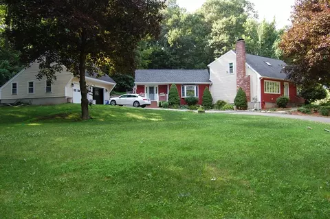 9 Gay Rd, Brookfield, MA 01506
