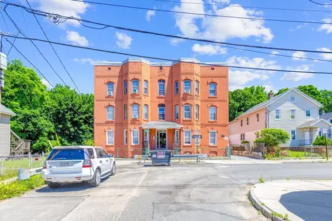 50 Linden St, Chicopee, MA 01020