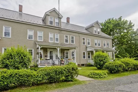 64 Mount Tom Ave #64, Easthampton, MA 01027