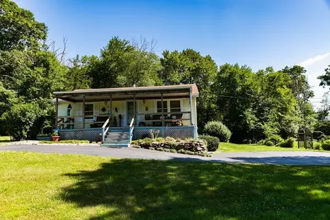 351 Blackstone St, Blackstone, MA 01504