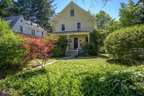 318 Lincoln Ave, Amherst, MA 01002
