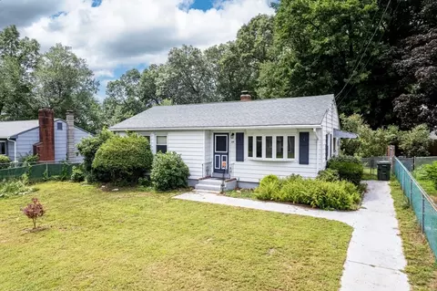 144 Lloyd Ave, Springfield, MA 01119