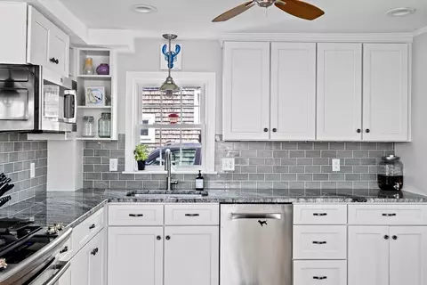 21 Thomas St, Marshfield, MA 02050 photo 7