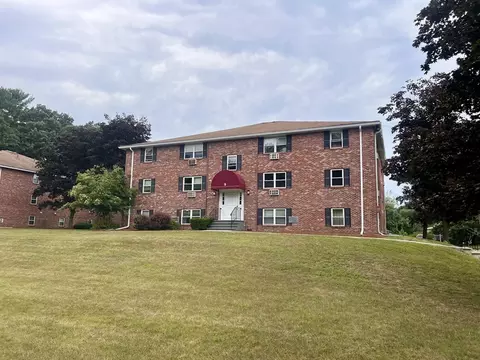 9 Cross St #5, Chelmsford, MA 01863