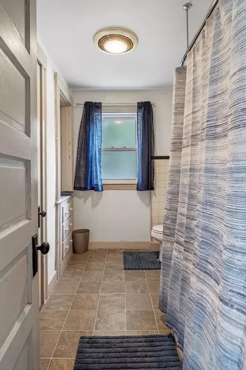 Bath - 3 Trask St, Danvers, MA 01923 photo 2 of 3