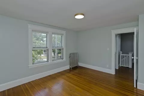 Bedroom - 39 E Alvord St, Springfield, MA 01108 photo 8 of 13