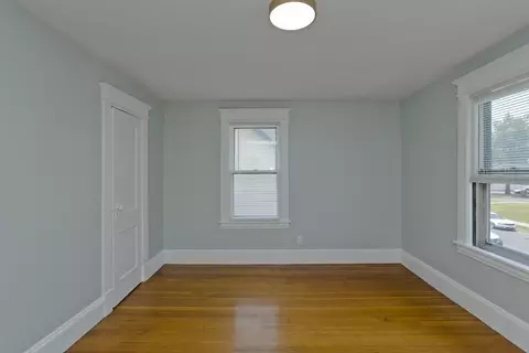 Bedroom - 39 E Alvord St, Springfield, MA 01108 photo 6 of 13