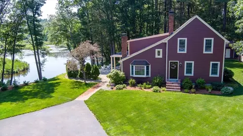 255 Ferncrest Dr, Taunton, MA 02780