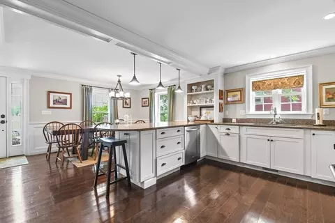 95 Central St, Georgetown, MA 01833 photo 4