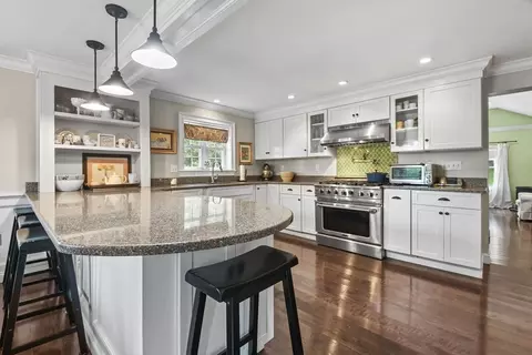 95 Central St, Georgetown, MA 01833 photo 3