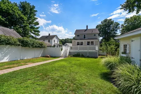 Exterior - 433 Baker St, Boston, MA 02132 photo 3 of 8