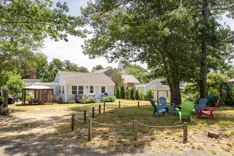 Exterior - 3 Toms Path, Dennis, MA 02639 photo 7 of 8