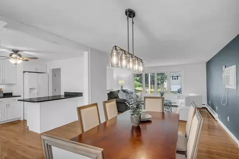 10 Arrow Cir, Reading, MA 01867 photo 7