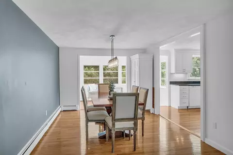 10 Arrow Cir, Reading, MA 01867 photo 8