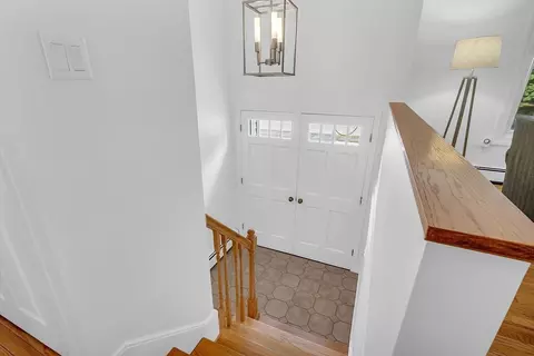 10 Arrow Cir, Reading, MA 01867 photo 3
