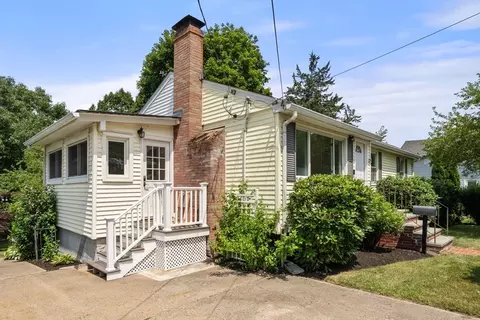 129 Norfolk, Canton, MA 02021 photo 4