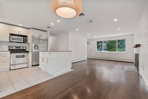 129 Norfolk, Canton, MA 02021 photo 9