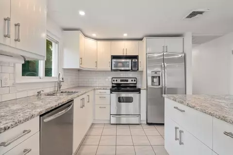 129 Norfolk, Canton, MA 02021 photo 5
