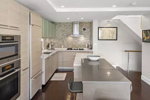 42 8th St #5514, Boston, MA 02129