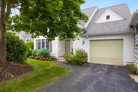 9 Stratford Rdg #29, Mashpee, MA 02649