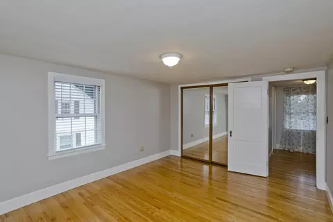 37 Monroe St, Chicopee, MA 01020 photo 12