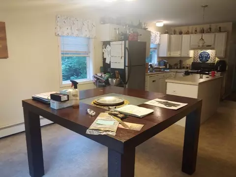 21-23 Indian Leap St, Springfield, MA 01151 photo 9