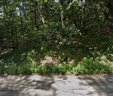 165 Paine Rd, North Attleboro, MA 02760