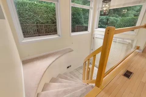 453 Captain Eames Cir #453, Ashland, MA 01721