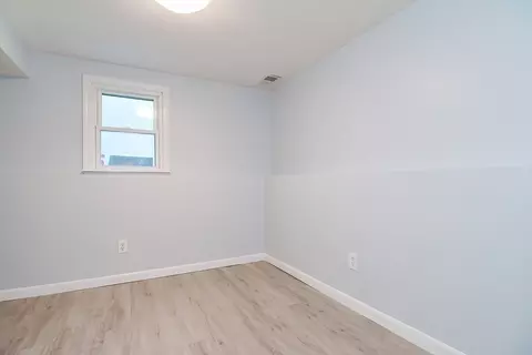 Bedroom - 16 August Dr, Framingham, MA 01701 photo 4 of 4