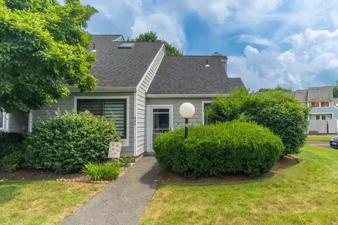 449 Nassau Dr #449, Springfield, MA 01129