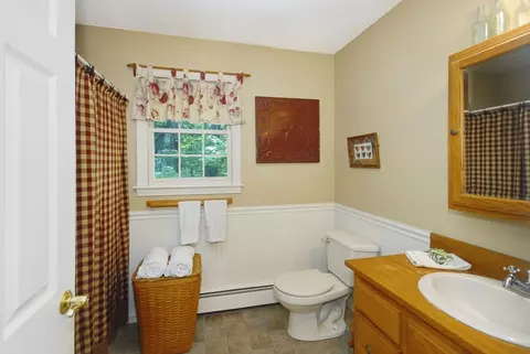 Bath - 6 Haley Ln, Acton, MA 01720 photo 2 of 2