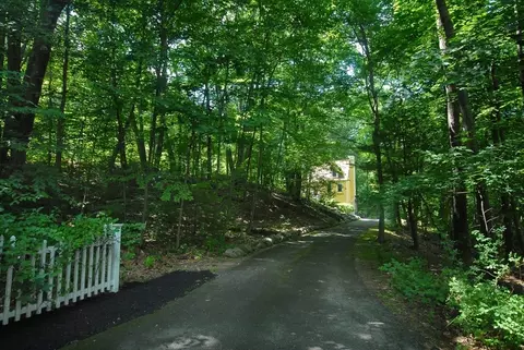 Exterior - 6 Haley Ln, Acton, MA 01720 photo 2 of 7