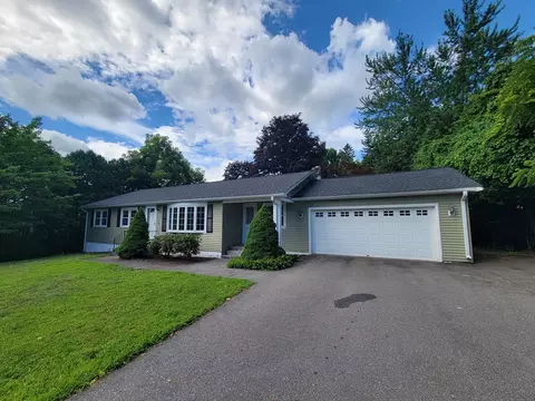 32 Linda St, Leominster, MA 01453