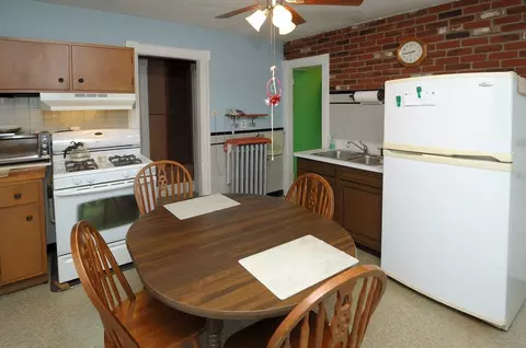 17 Beaumont Ter, Springfield, MA 01108 photo 7