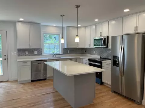215 High St #15, Taunton, MA 02780
