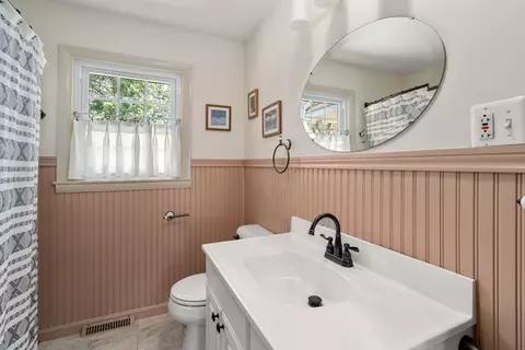 Bath - 9 Smith St, Rehoboth, MA 02769 photo 1 of 2