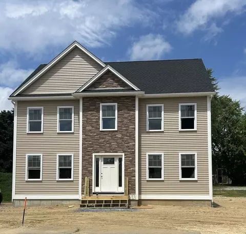 80 Bunker Hl, Lowell, MA 01850