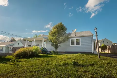 51 Greendale Ave, Worcester, MA 01606