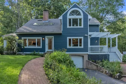 116 Maple, Sherborn, MA 01770
