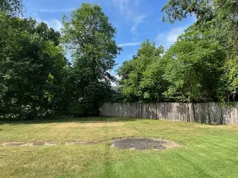 Exterior - 30 Barby Ave, Chicopee, MA 01020 photo 7 of 9