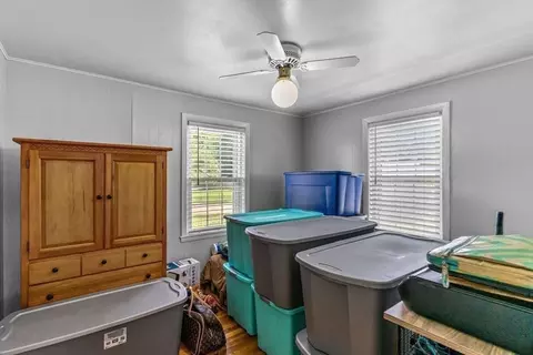 Bedroom - 136 Circuit Dr, Warwick, RI 02889 photo 4 of 9
