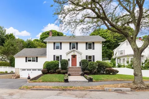 32 Fuller Ave, Swampscott, MA 01907