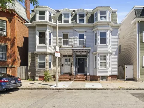664 E 5th St #2, Boston, MA 02127