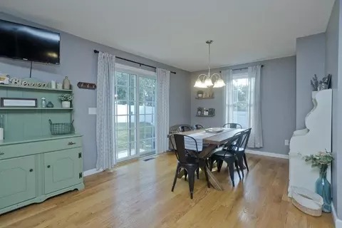 Dining - 167 Rolf Ave, Chicopee, MA 01020 photo 1 of 3