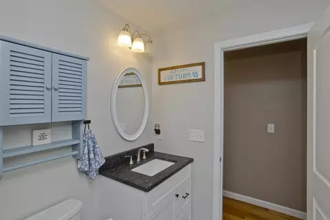 Bath - 167 Rolf Ave, Chicopee, MA 01020 photo 4 of 4